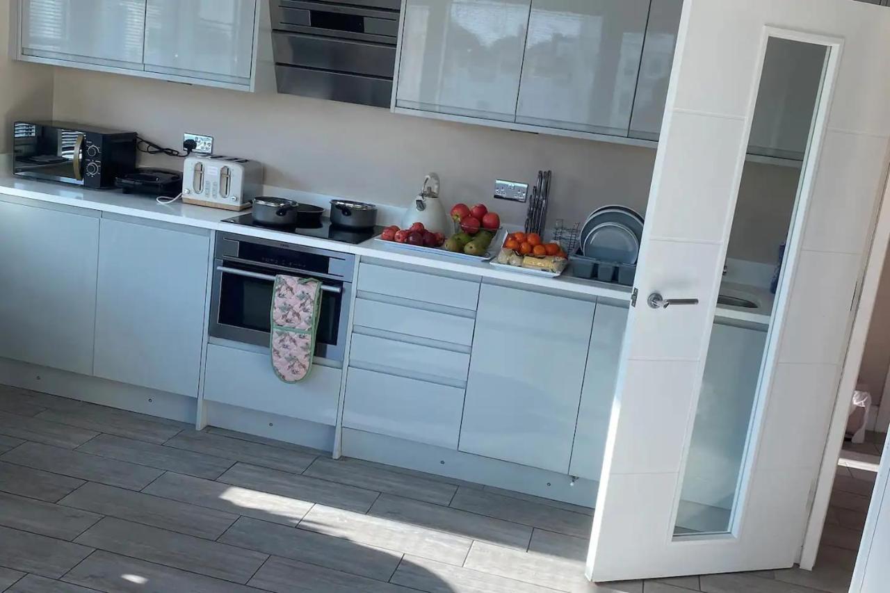 Beautiful Apartment Very Close To The Beach Hove Extérieur photo