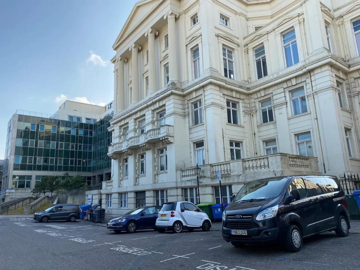 Beautiful Apartment Very Close To The Beach Hove Extérieur photo
